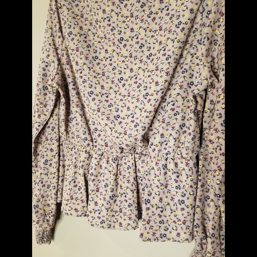 5⭐ Mocha disty floral square neck smocked babydoll bishop sleeve top - Picture 8 of 11